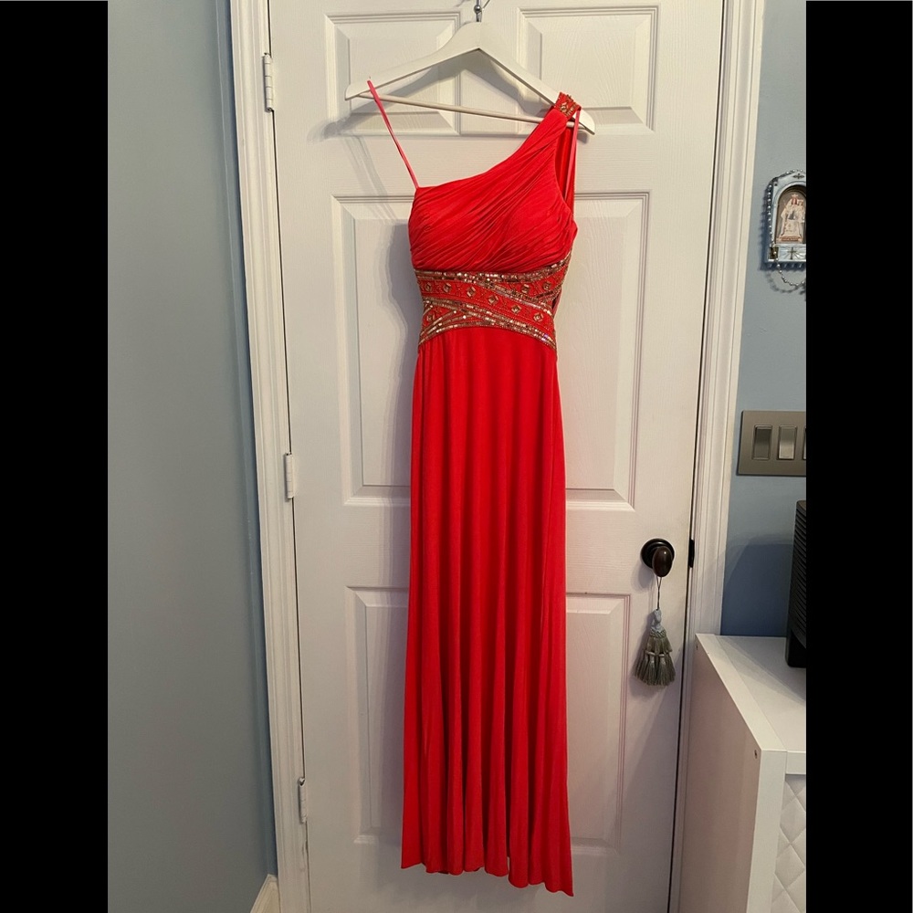 Long gown dress Betsy & Adam dress off one shoulder extremely  stunning peach